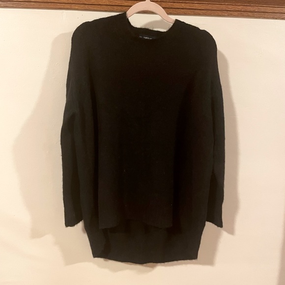 Zara Sweaters - Zara oversized knit sweater